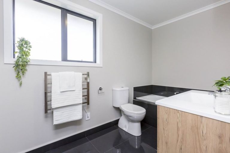 Photo of property in 31 Gilruth Road, Wallaceville, Upper Hutt, 5018