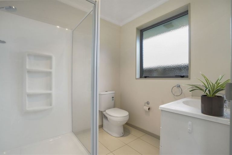 Photo of property in 20 Max Landing, Grandview Heights, Hamilton, 3200