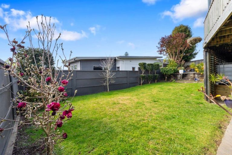 Photo of property in 33 Merriman Place, Pyes Pa, Tauranga, 3112