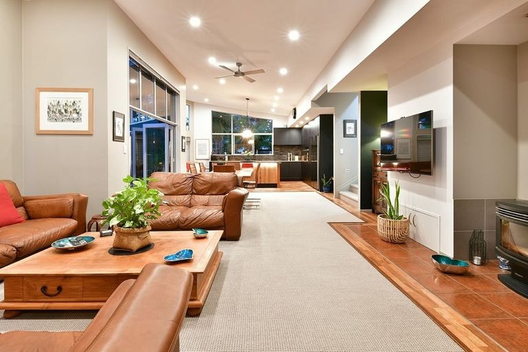 Photo of property in 84a Scott Road, Stanmore Bay, Whangaparaoa, 0932