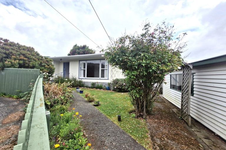 Photo of property in 15 Cook Street, Karori, Wellington, 6012