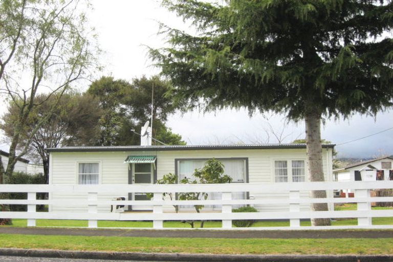 Photo of property in 108 Rangatira Drive, Mangakino, 3421