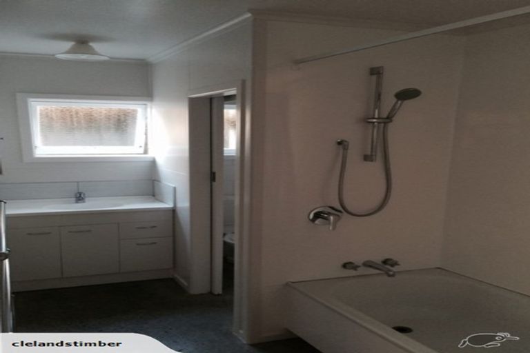 Photo of property in 3/23a Hamblyn Street, Strandon, New Plymouth, 4312