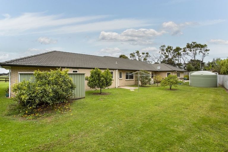 Photo of property in 126 Wilson Road, South Head, Helensville, 0874