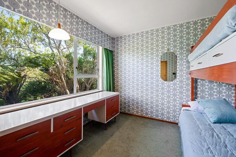 Photo of property in 16 Selwyn Street, Lower Vogeltown, New Plymouth, 4310