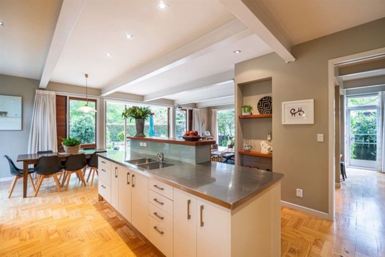 Photo of property in 29 Belle Vue Avenue, Northcote Point, Auckland, 0627