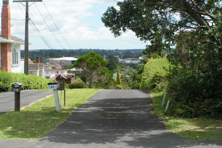 Photo of property in 21 Norman Road, Hauraki, Auckland, 0622