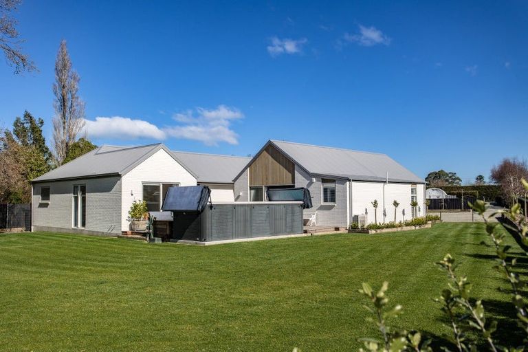 Photo of property in 69b Douglas Road, Amberley, 7410