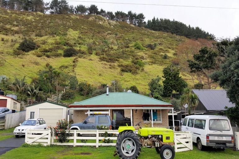 Photo of property in 121 Maunsell Road, Port Waikato, Tuakau, 2695