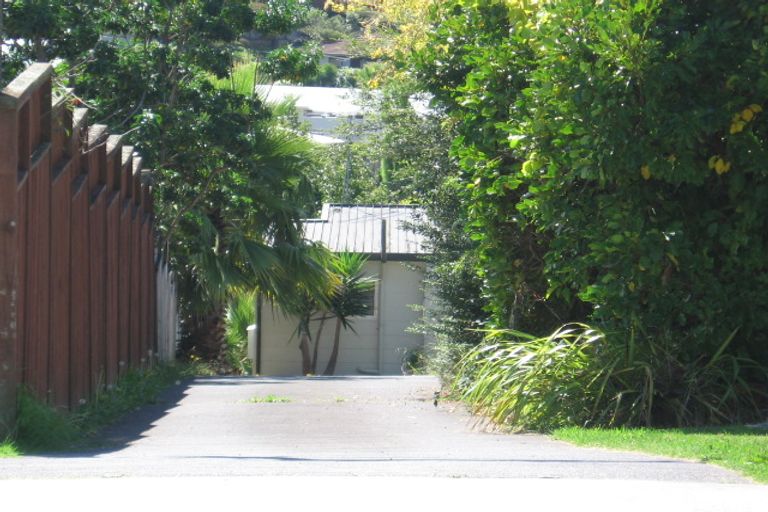 Photo of property in 2/20 Braemar Road, Rothesay Bay, Auckland, 0630