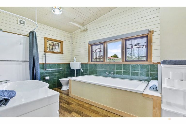 Photo of property in 18 Saint George Street, Watlington, Timaru, 7910