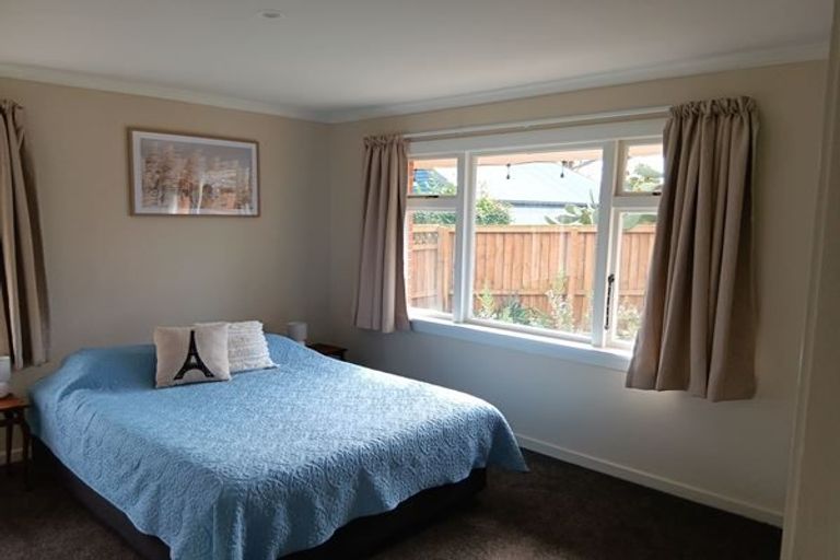 Photo of property in 16 Craven Street, Sockburn, Christchurch, 8042