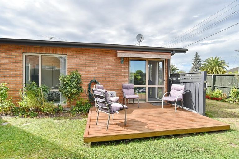 Photo of property in 14 Fulham Street, Islington, Christchurch, 8042