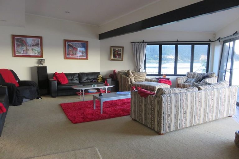 Photo of property in 632 Kellys Bay Road, Pouto, Te Kopuru, 0391