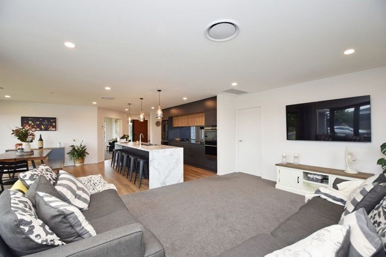 Photo of property in 18 Pegasus Place, Seaward Bush, Invercargill, 9812