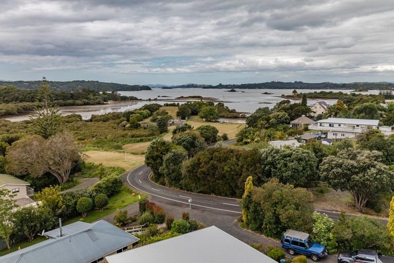Photo of property in 84 Rangitane Loop Road, Kerikeri, 0294