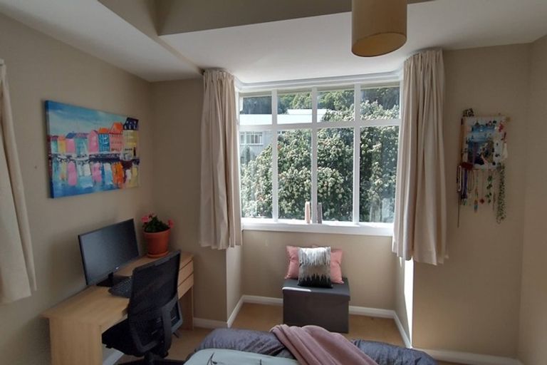 Photo of property in 288 Ohiro Road, Brooklyn, Wellington, 6021