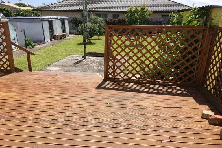 Photo of property in 49 Goldsmith Crescent, Levin, 5510