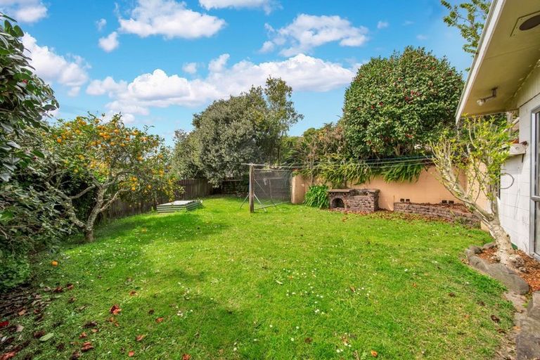 Photo of property in 43a Cumberland Street, Merrilands, New Plymouth, 4312