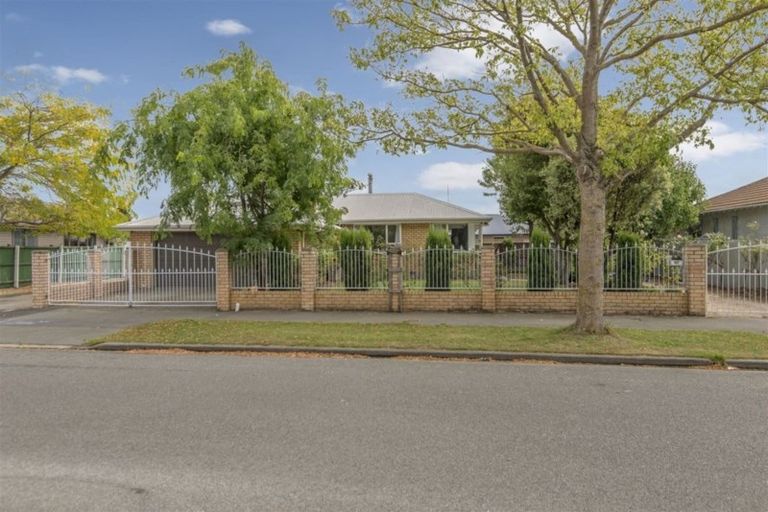 Photo of property in 87 Tilford Street, Woolston, Christchurch, 8062