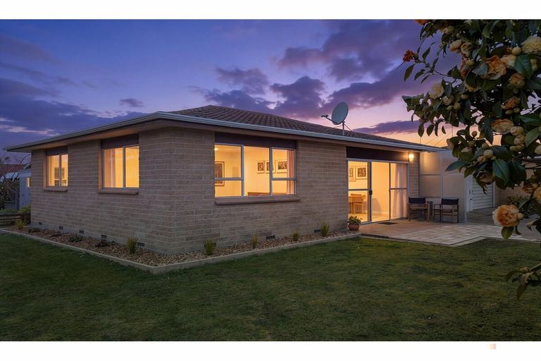 Photo of property in 1/71 Ranui Avenue, Waimataitai, Timaru, 7910
