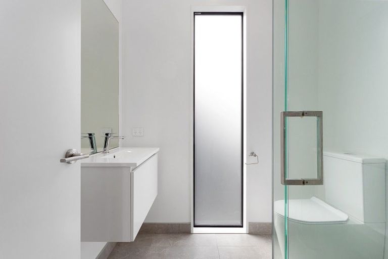 Photo of property in 2/42 Dickens Street, Addington, Christchurch, 8024