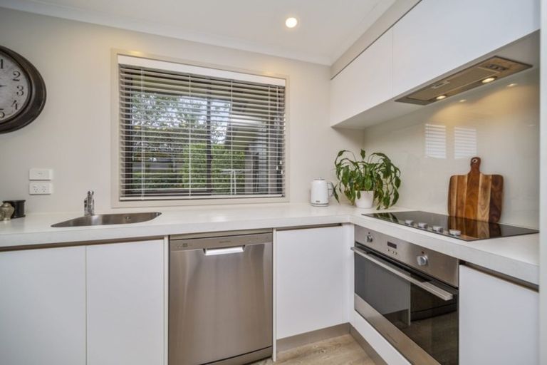 Photo of property in 32a Ainslee Street, Highlands Park, New Plymouth, 4312