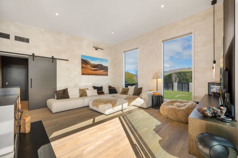 Photo of property in 120 Rob Roy Lane, Wanaka, 9305