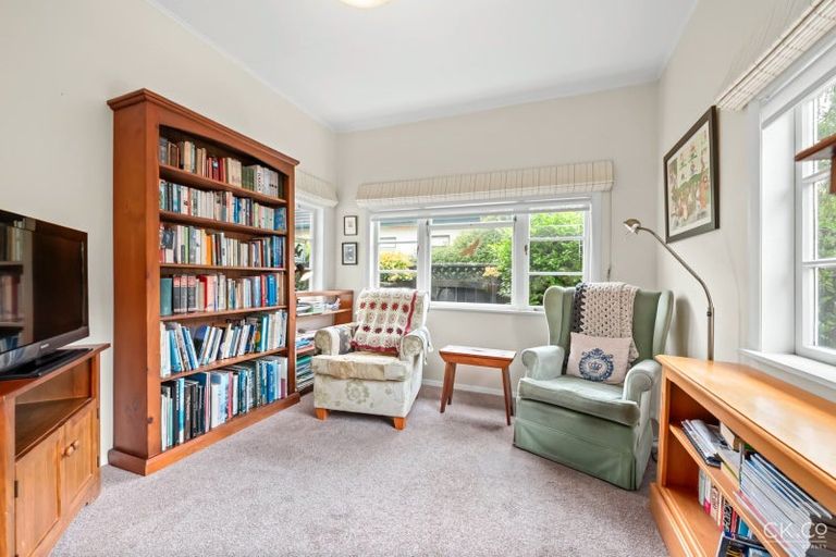 Photo of property in 19 Hinau Street, Woburn, Lower Hutt, 5010