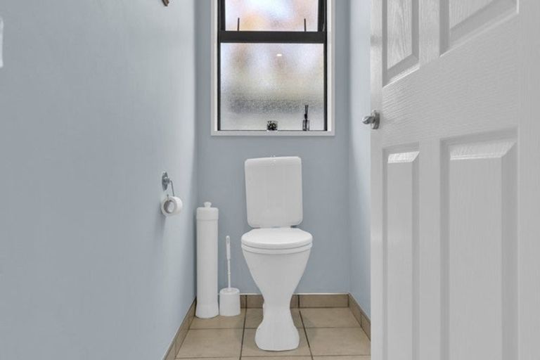 Photo of property in 5 Rooney Place, Aidanfield, Christchurch, 8025