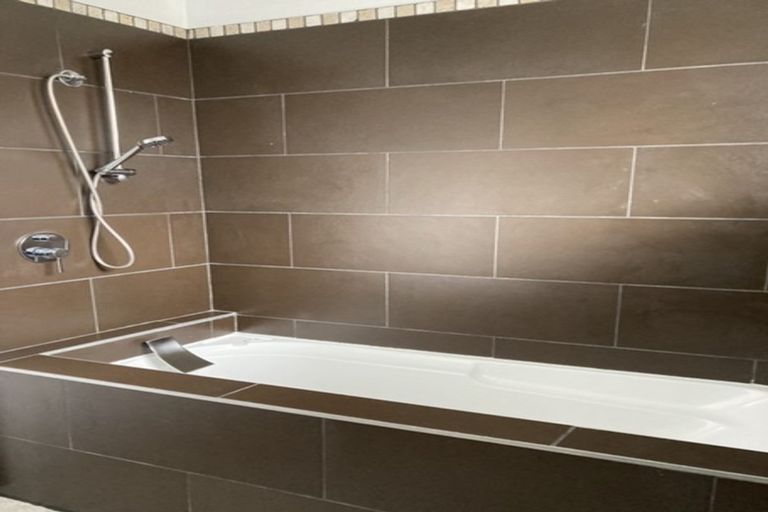 Photo of property in 42 Arran Crescent, Woolston, Christchurch, 8062