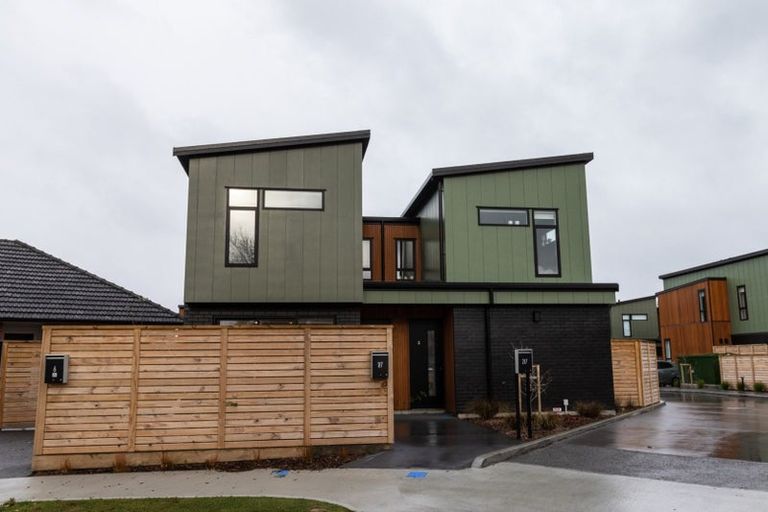 Photo of property in 1/7 Johnston Grove, Taita, Lower Hutt, 5011