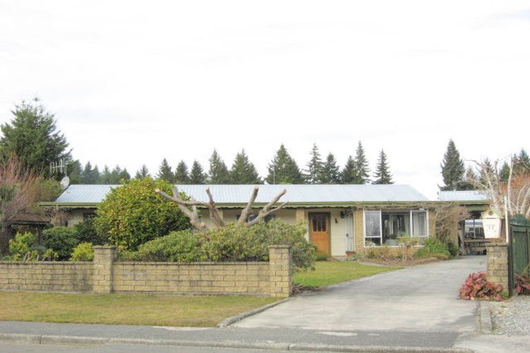 Photo of property in 17 Henry Street, Te Anau, 9600