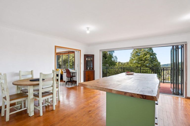 Photo of property in 373 Huia Road, Titirangi, Auckland, 0604