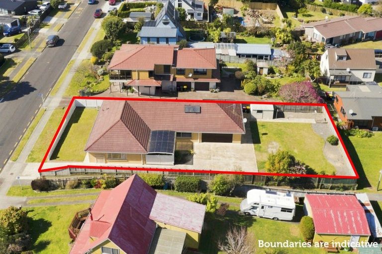 Photo of property in 50 Dickson Road, Papamoa Beach, Papamoa, 3118