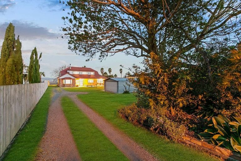 Photo of property in 235 Hill Road, The Gardens, Auckland, 2105