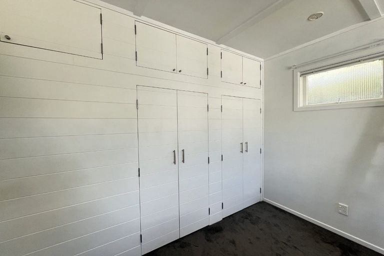 Photo of property in 41 Kiriwai Road, Paremata, Porirua, 5024