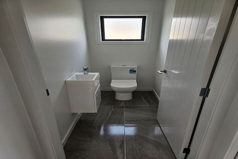 Photo of property in 1332 High Street, Taita, Lower Hutt, 5011