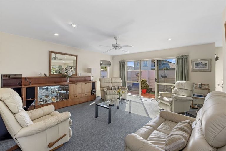 Photo of property in 39 Kinsella Crescent, Aidanfield, Christchurch, 8025