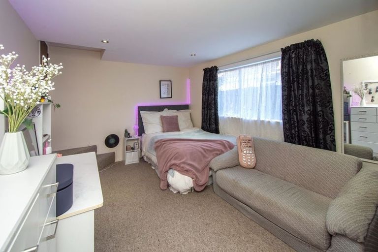 Photo of property in 56 Effingham Street, North New Brighton, Christchurch, 8083