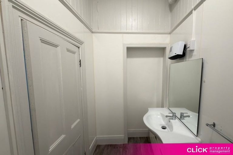 Photo of property in 5 Braid Road, Dunedin Central, Dunedin, 9016