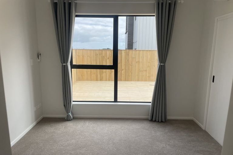 Photo of property in 32c Biokovo Street, Massey, Auckland, 0614