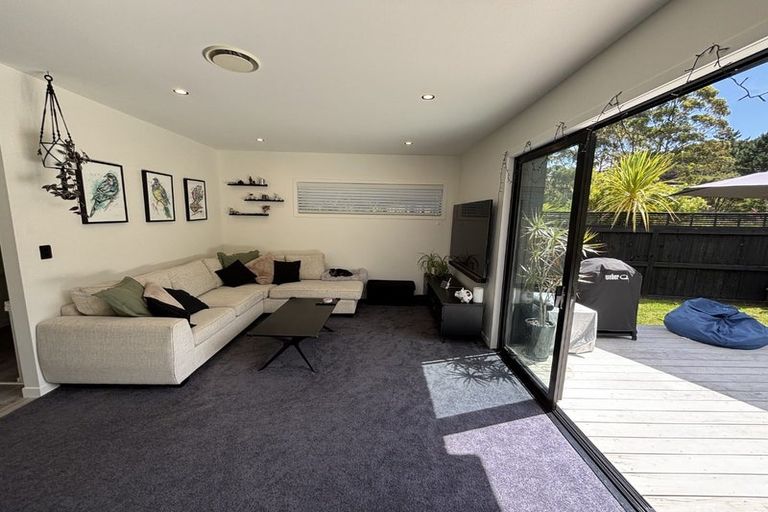 Photo of property in 17 Endurance Rise, Orewa, 0931