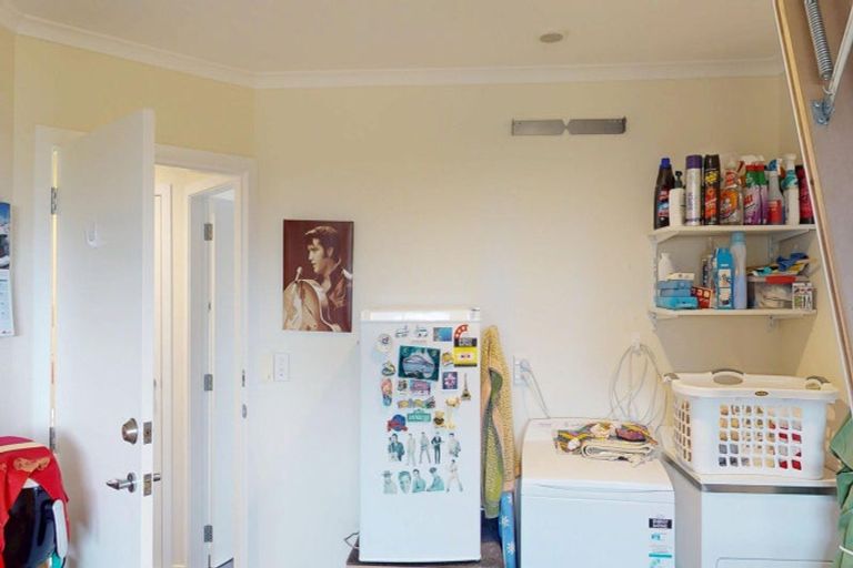 Photo of property in Trackside Villas, 30/91 Mako Mako Road, Levin, 5510