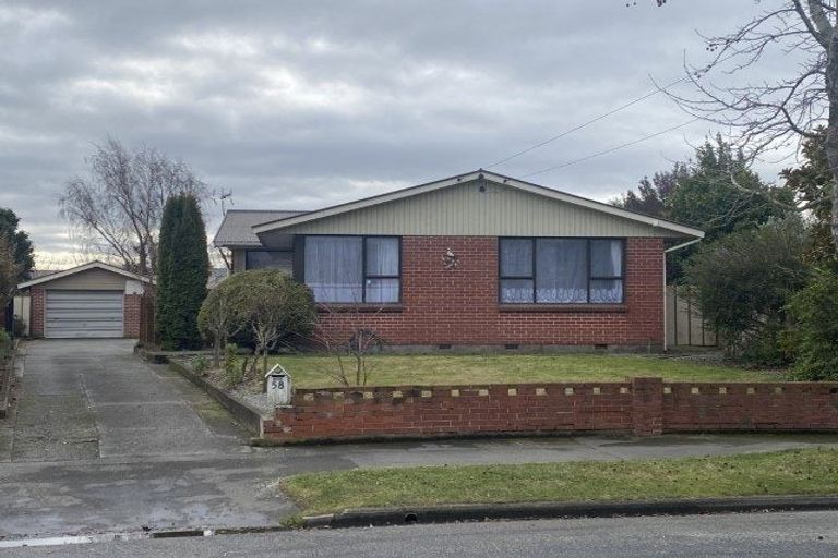 Photo of property in 58 Greendale Avenue, Avonhead, Christchurch, 8042