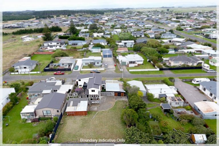 Photo of property in 6 Huia Street, Foxton Beach, Foxton, 4815