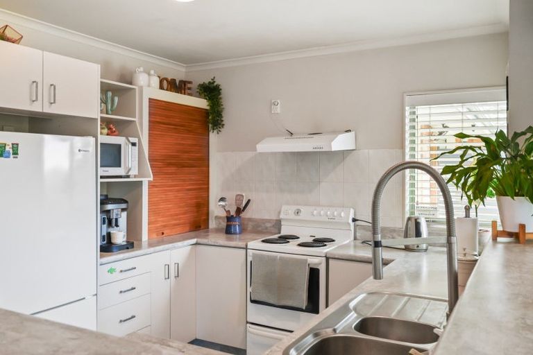 Photo of property in 7 Elmbridge Place, Owhata, Rotorua, 3010