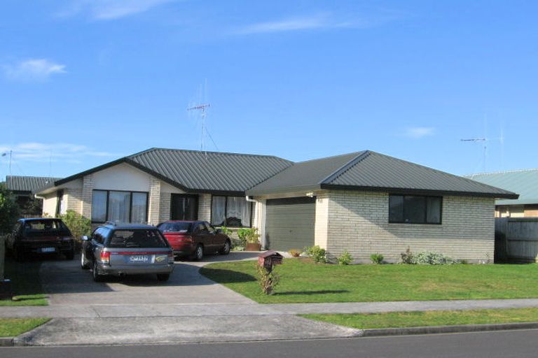 Photo of property in 8 Antrim Place, Nawton, Hamilton, 3200