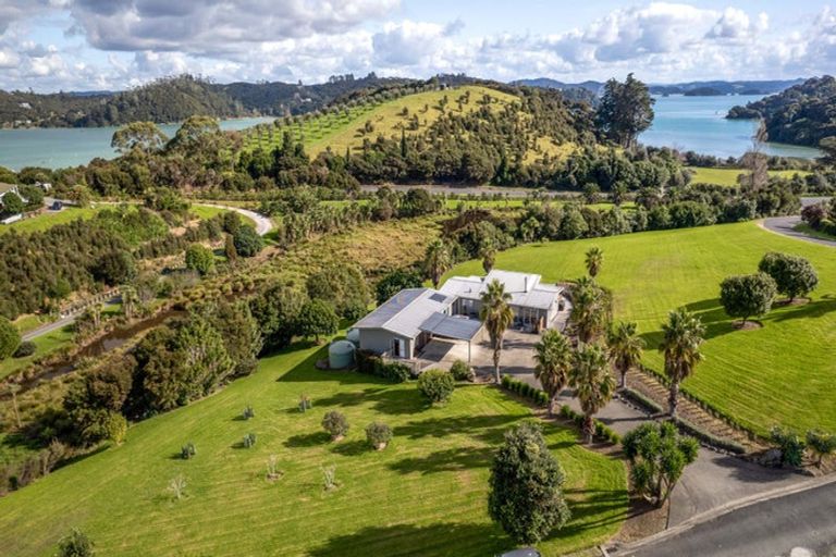 Photo of property in 16 Te Akau Drive, Russell, 0272