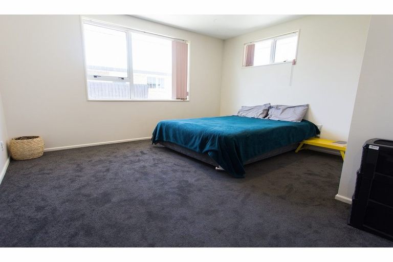 Photo of property in 2/18a Thistledown Place, Woolston, Christchurch, 8062